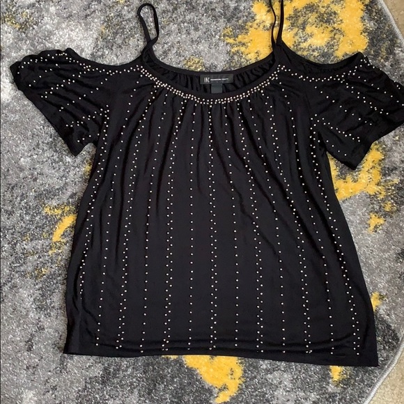 iNC black studded cold shoulder top size large - Picture 3 of 5